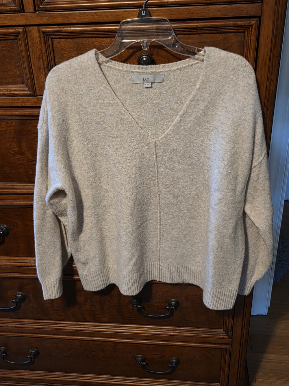 LOFT Beige-Cream V-Neck Relaxed Knit Sweater